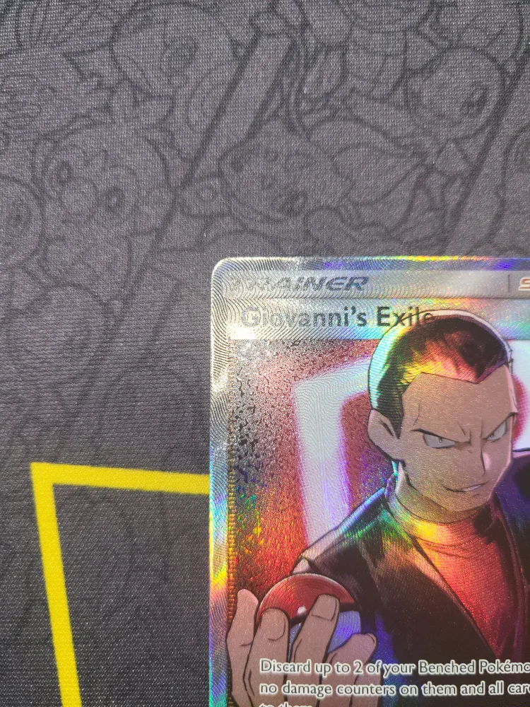 Hidden Fates TCG Set: Giovanni's Exile 67/68 image indicator(2)