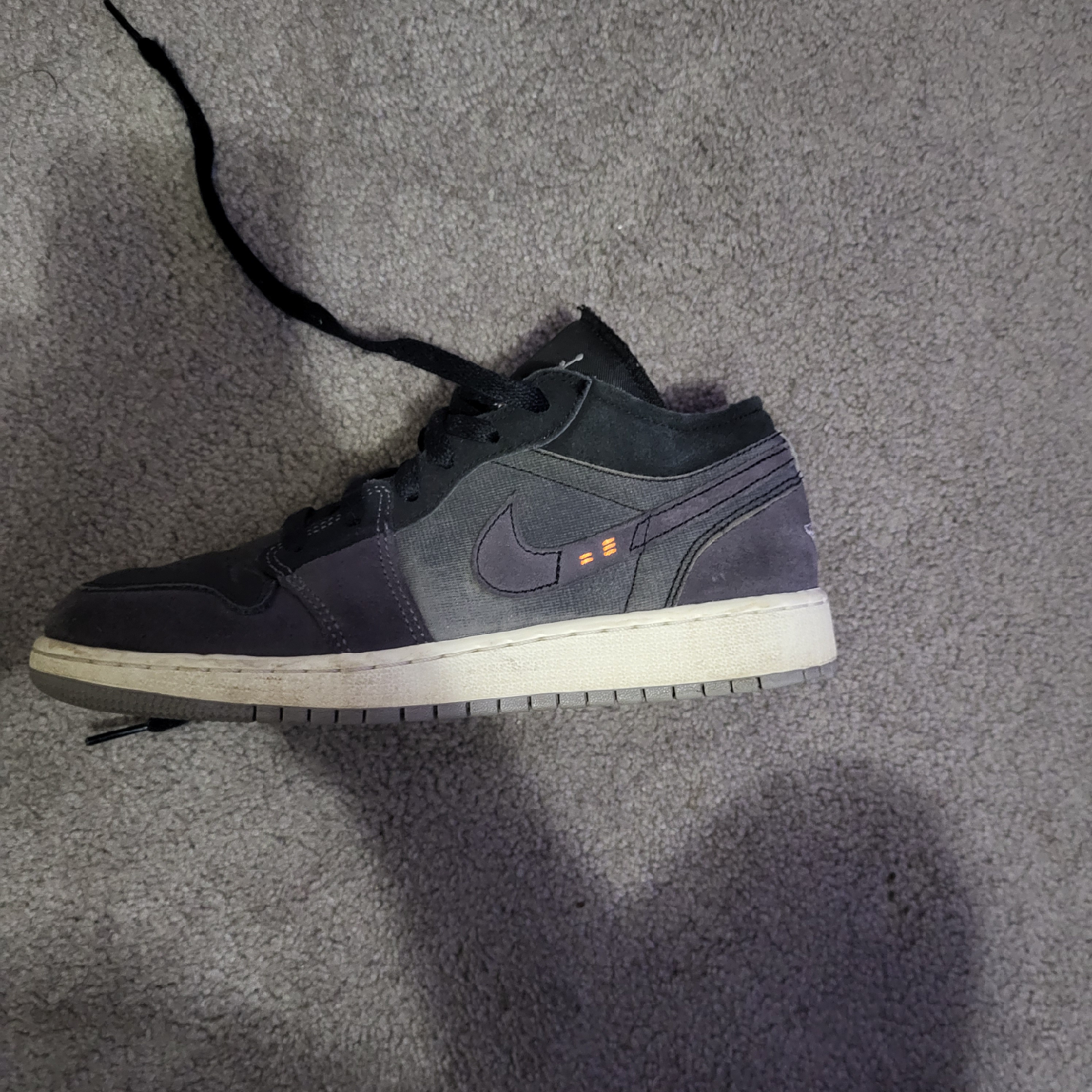 Nike Air Jordan 1 Low SE Craft Black