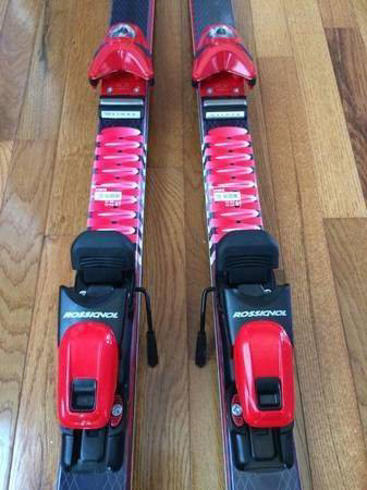 Atomic Skis With Binding - Red/Black - photo 2