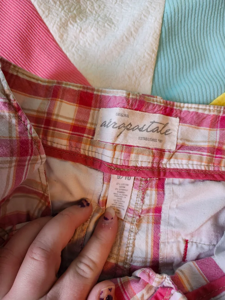 Aeropostale pink and white plaid board shorts image indicator(5)