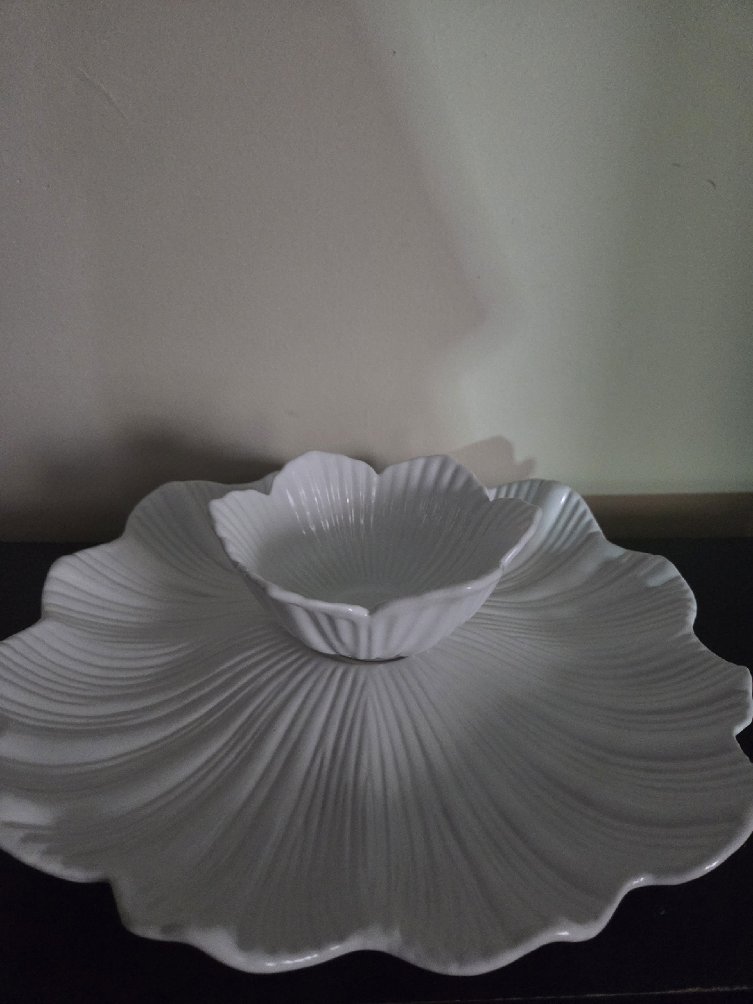 White Ceramic Flower Serving Dish
