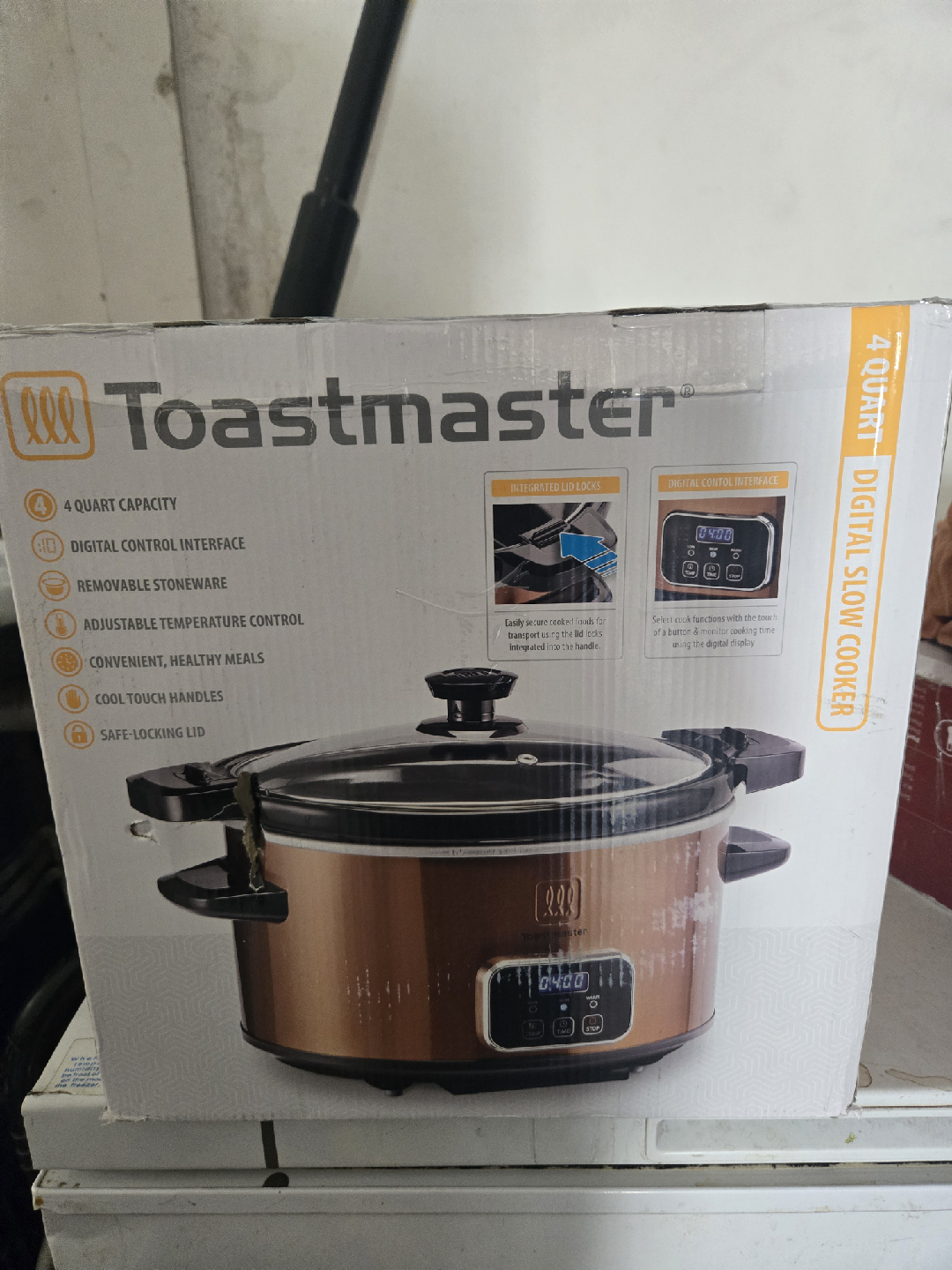 Toastmaster 4 Quart Digital Slow Cooker