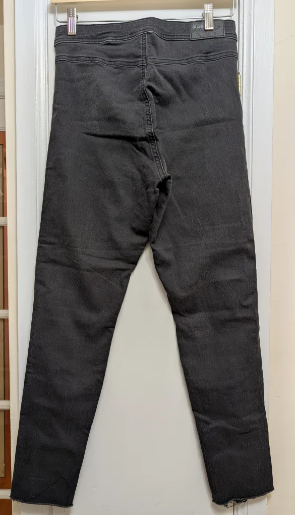 H&M Black Denim Jeans - Size 30 image indicator(2)