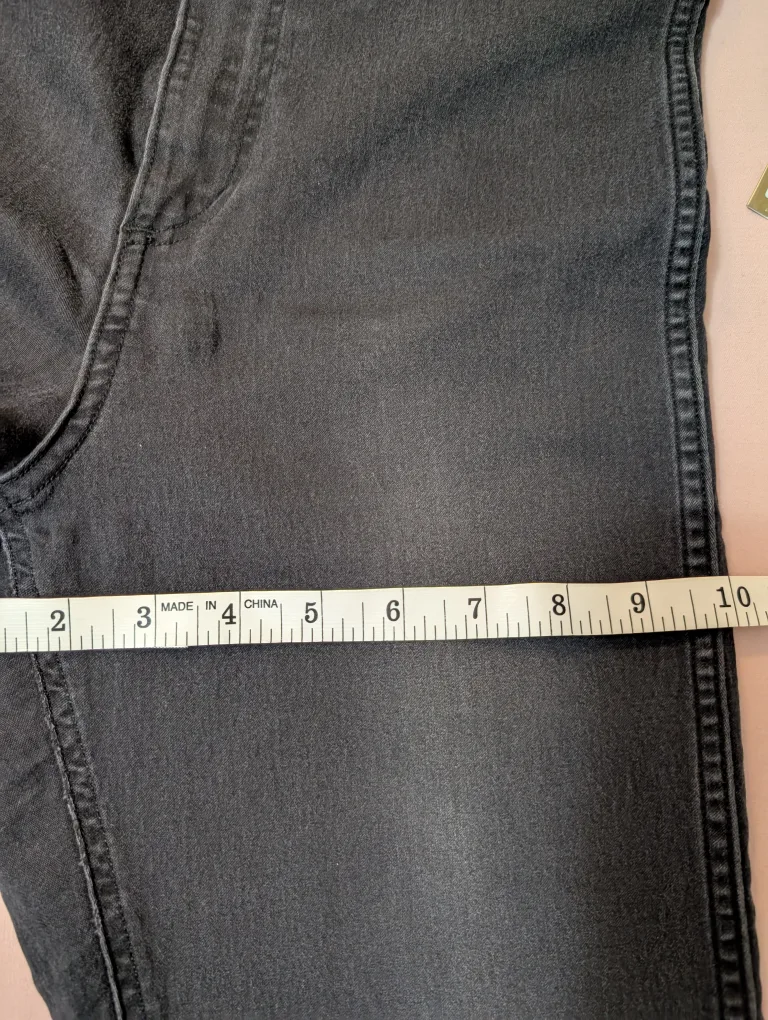 H&M Black Denim Jeans - Size 30 image indicator(5)