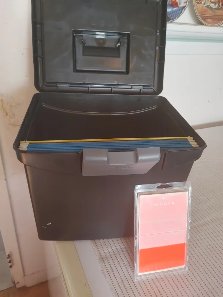 Black File Storage Box with Hanging Folders thumbnail
