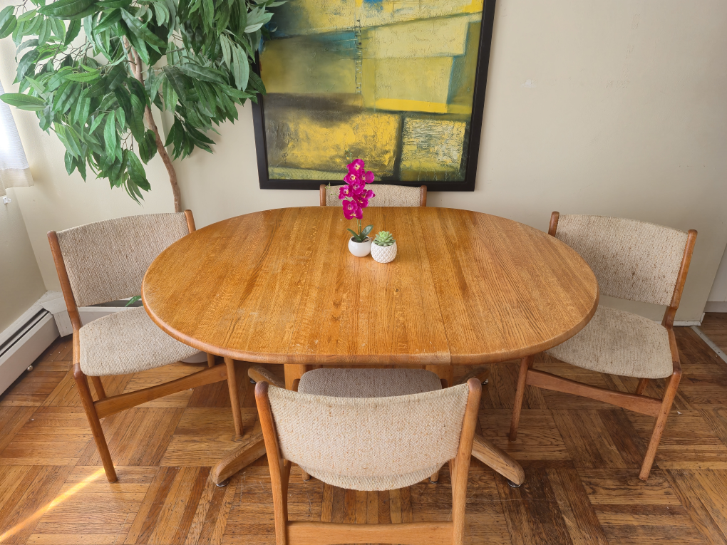 Solid Oak Dining Table – Mid-Century Style - photo 4