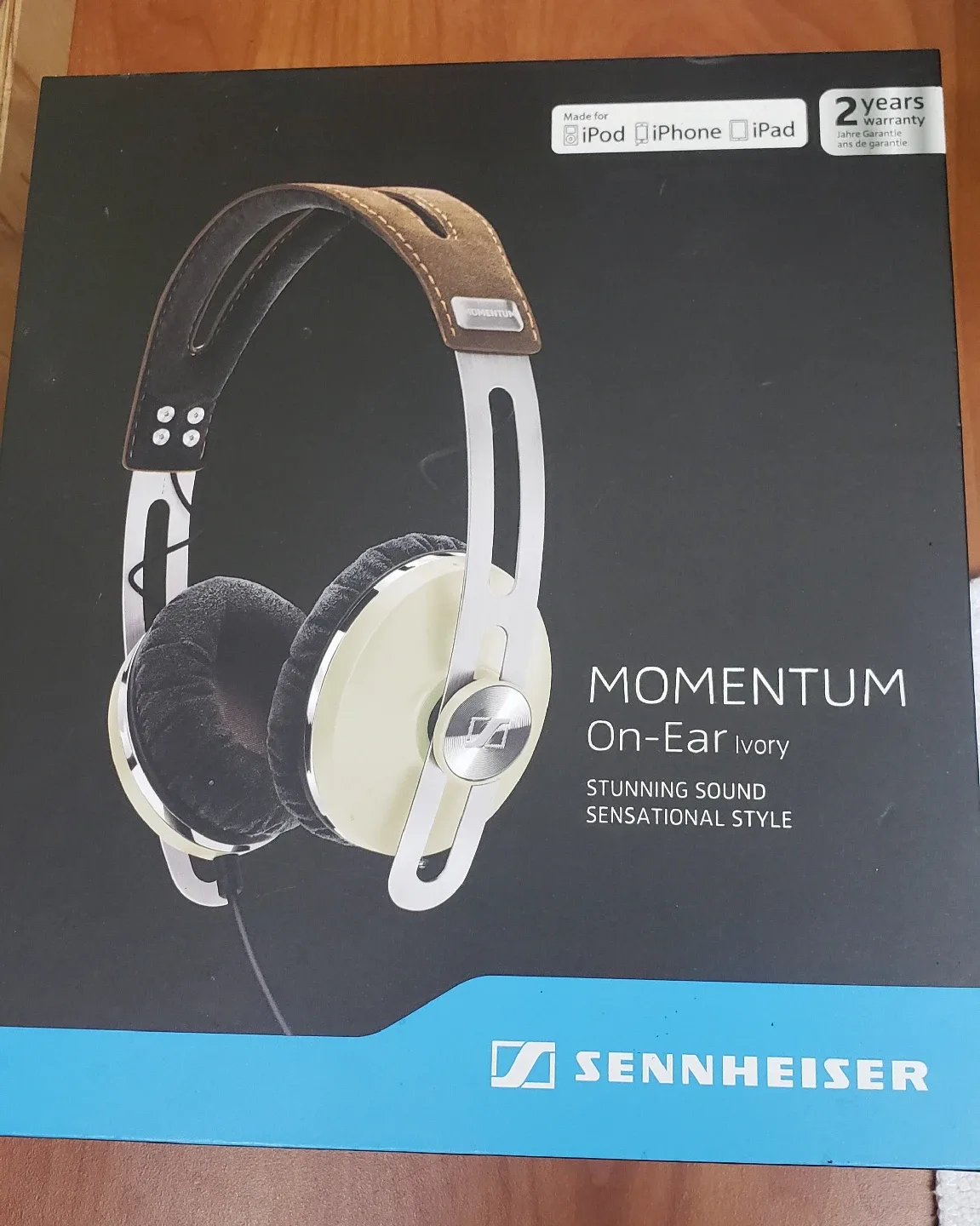 Sennheiser Momentum On-Ear Headphones image indicator(4)