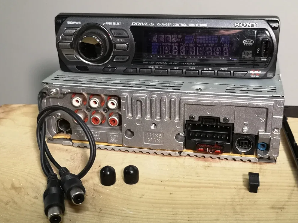 🎶USB Car Stereo Deck ~ SONY XPLOD CDX-GT610U image indicator(9)