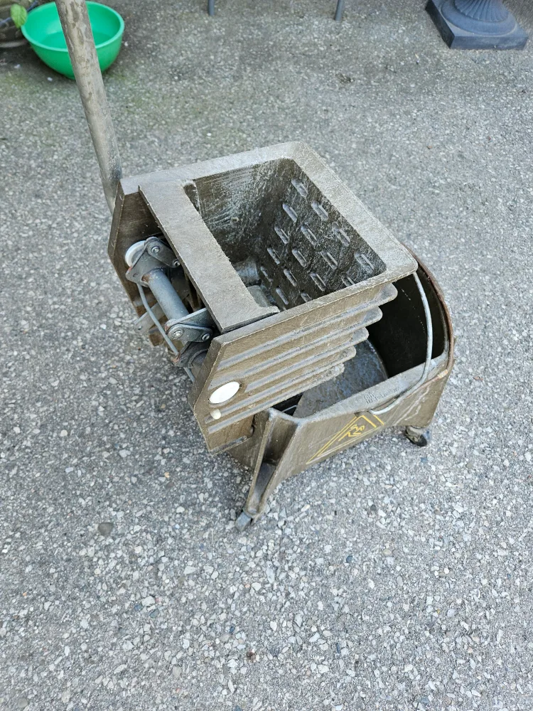 Used Mop Bucket Wringer thumbnail