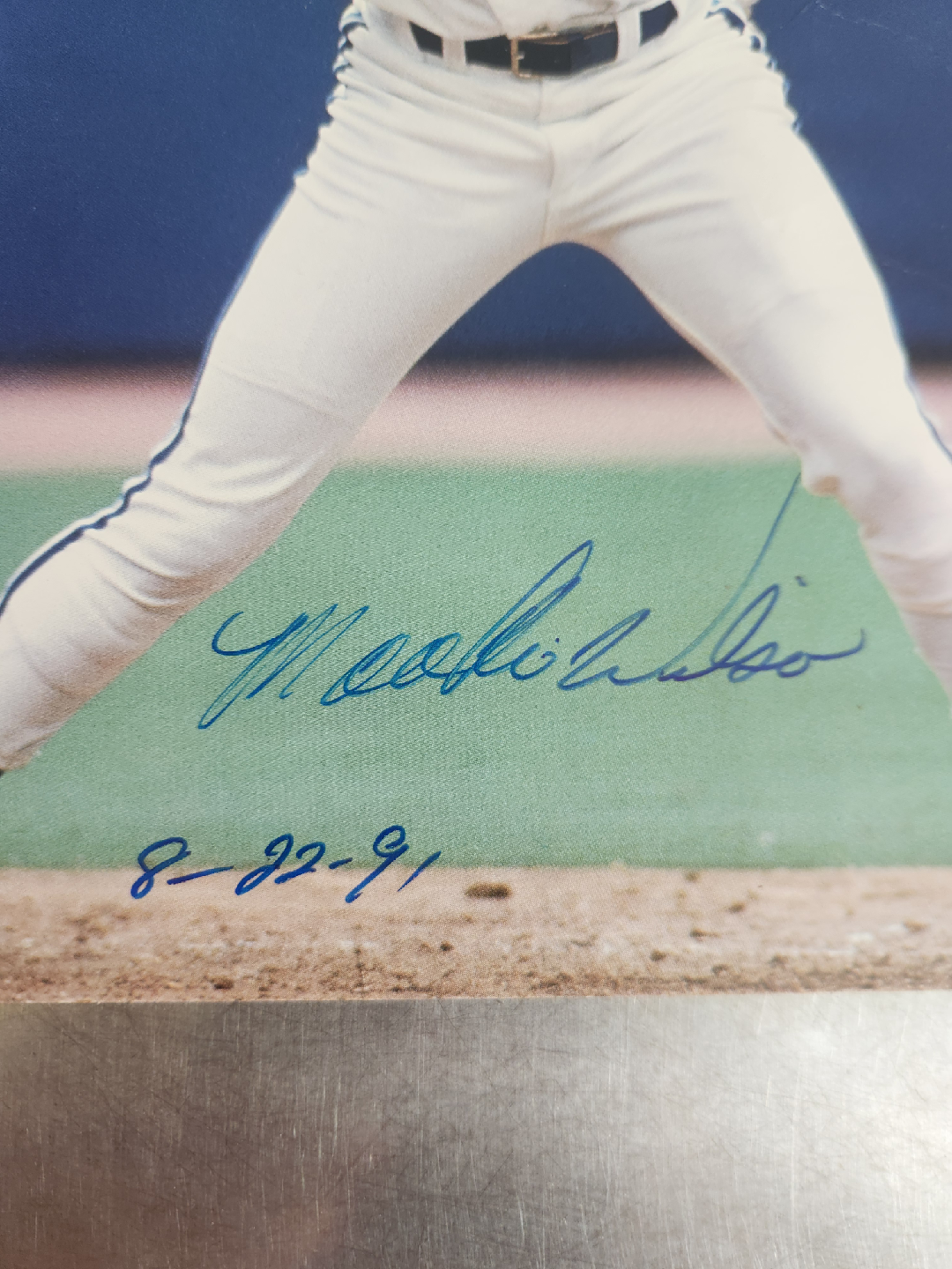 Mookie Wilson Autographed Picture - photo 2