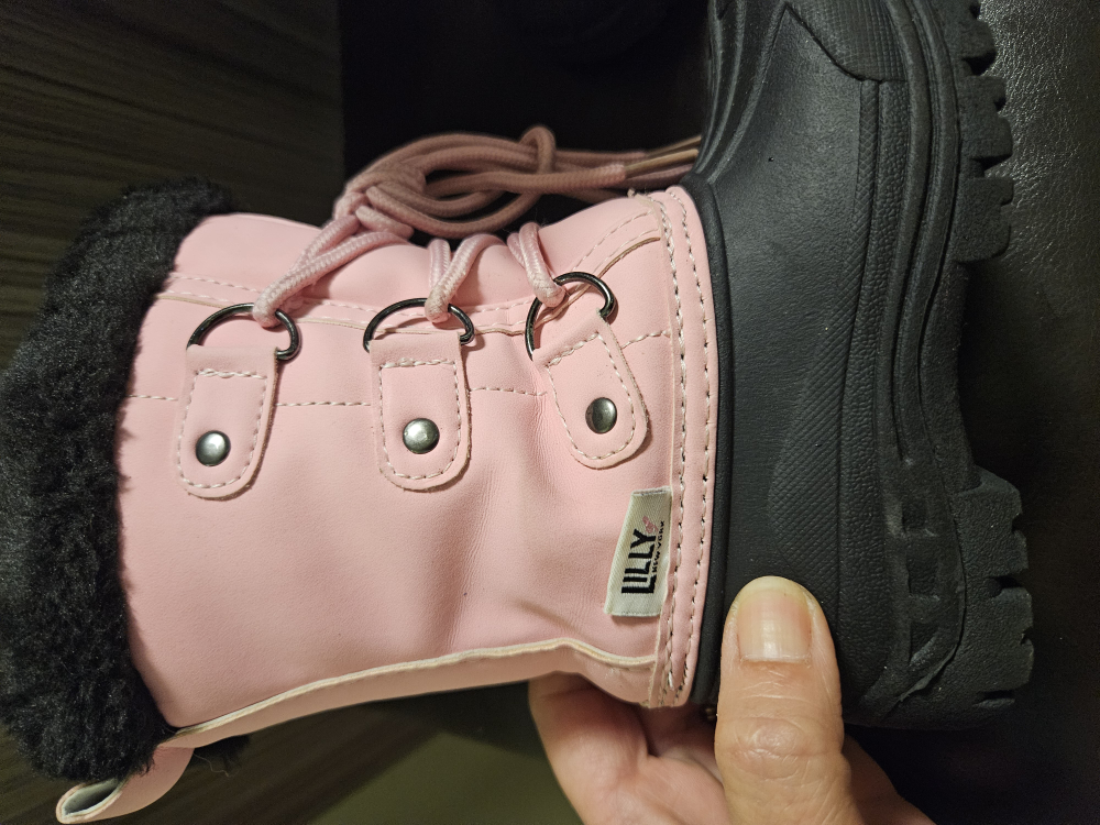 Lilly Pink & Black Winter Boots - Size 5 - photo 2