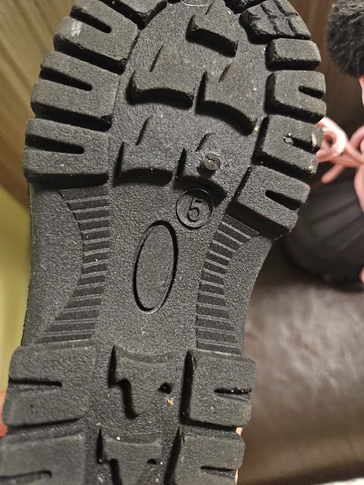 Lilly Pink & Black Winter Boots - Size 5 image indicator(3)