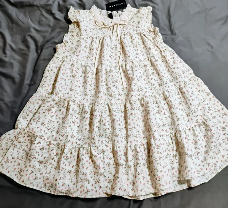 Westfade Floral Dress - Size M thumbnail