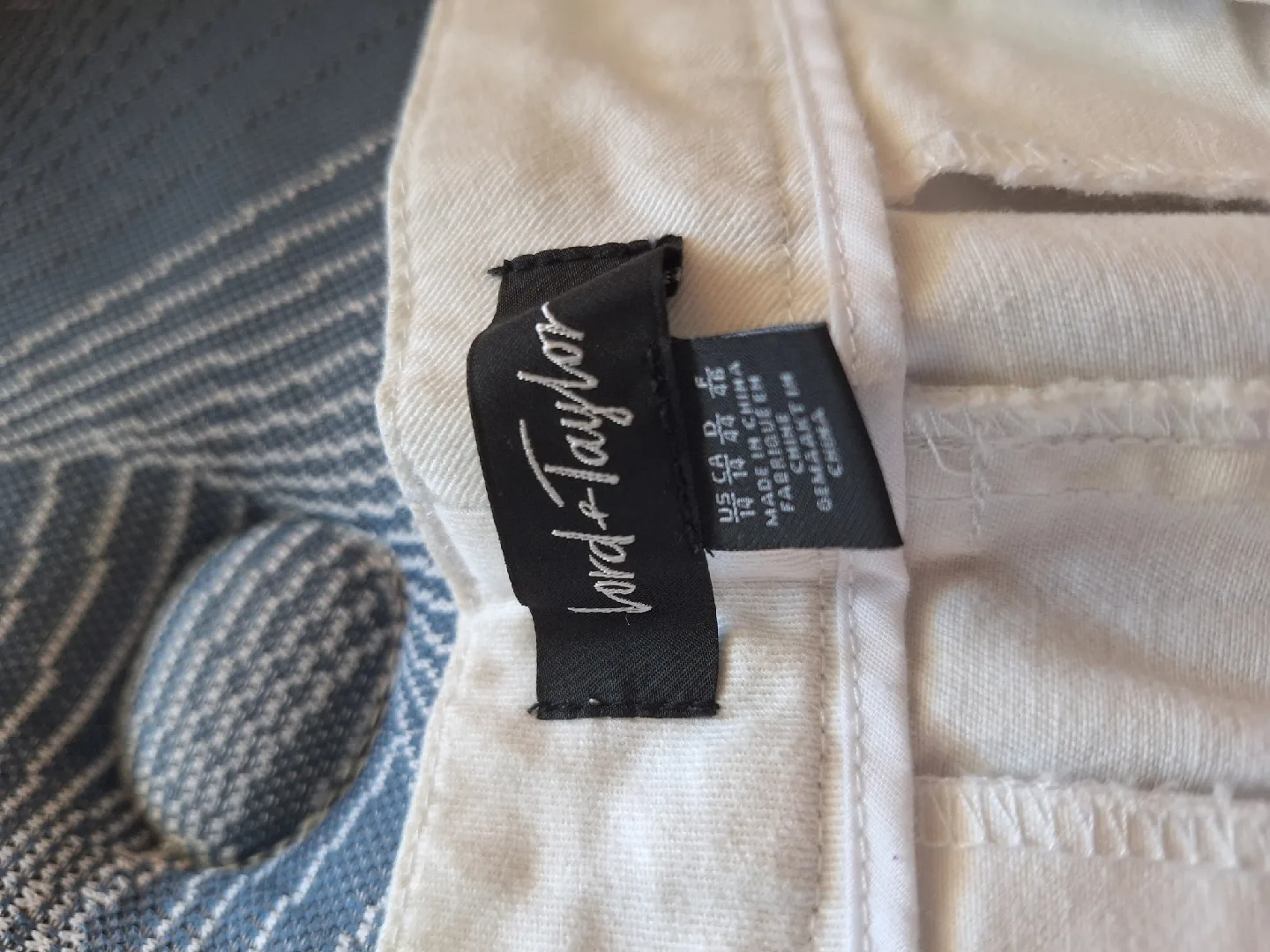 Lord & Taylor White Shorts - Size 14 image indicator(3)
