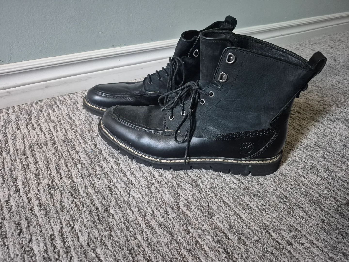 Timberland Black Leather Ankle Boots, Size 10 image indicator(3)