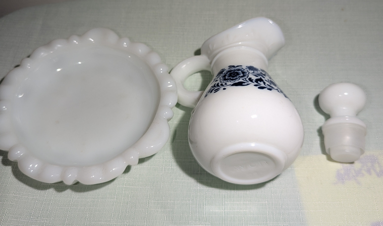 Vintage Avon Blue Floral Milk Glass Pitcher - photo 4