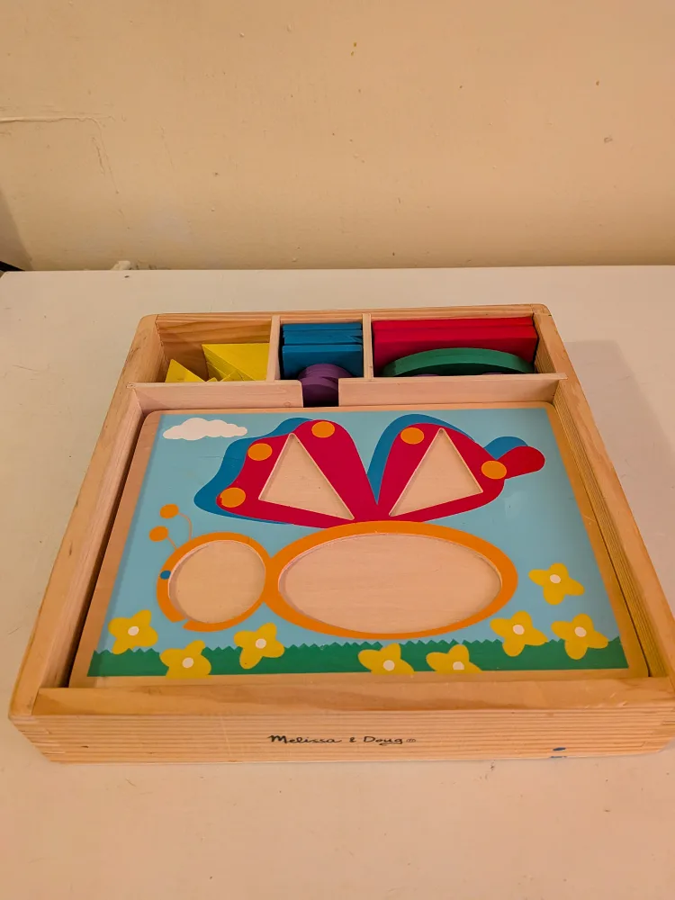 Melissa & Doug Shape Sorting Wooden Puzzles image indicator(4)