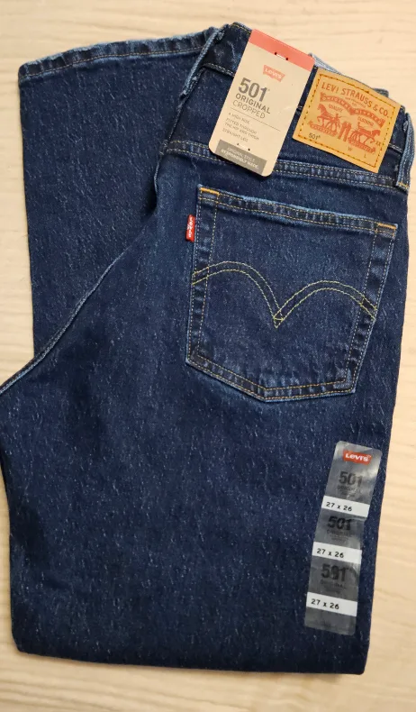 Levi's 501 Women's Original Cropped Jeans - Size 27x26 thumbnail