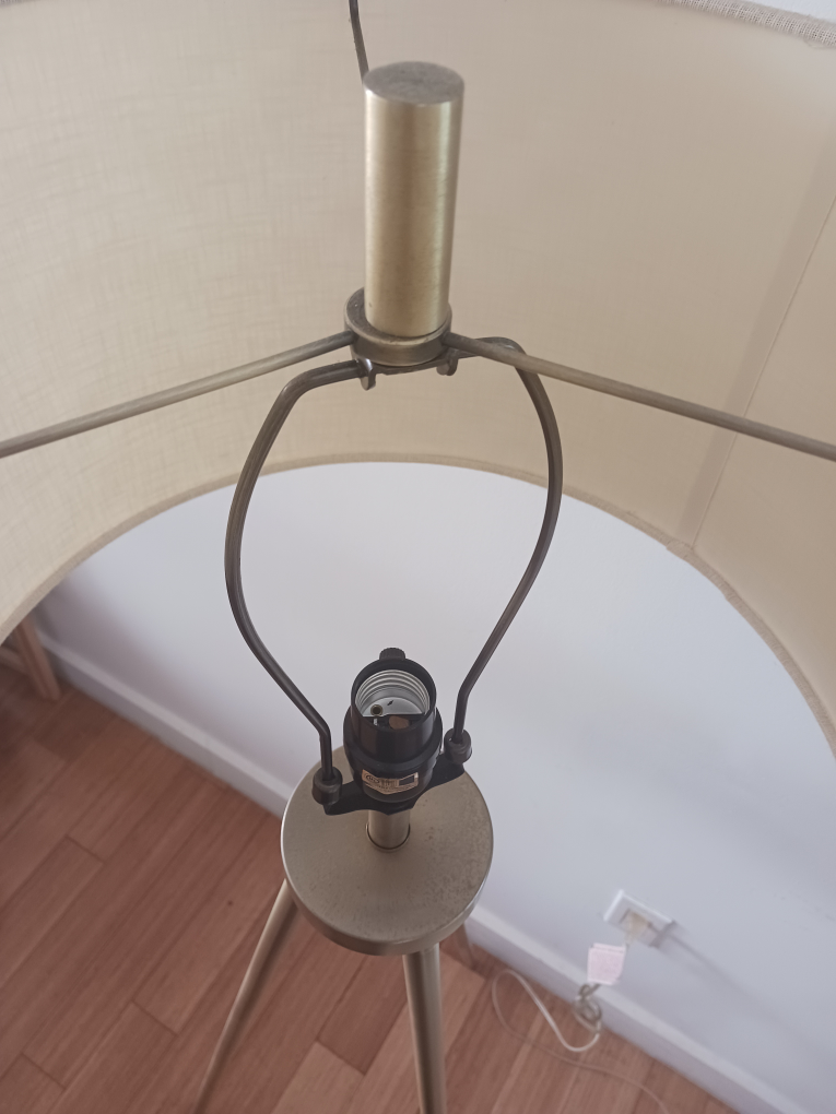 Modern Tripod Floor Lamp – Price is negotiable - photo 5