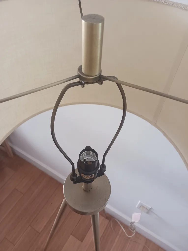 Modern Tripod Floor Lamp – Price is negotiable image indicator(5)