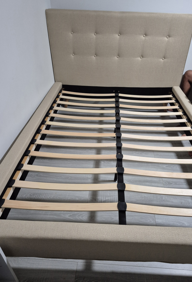 Drew Tan Tufted Linen Full Bed - Tan