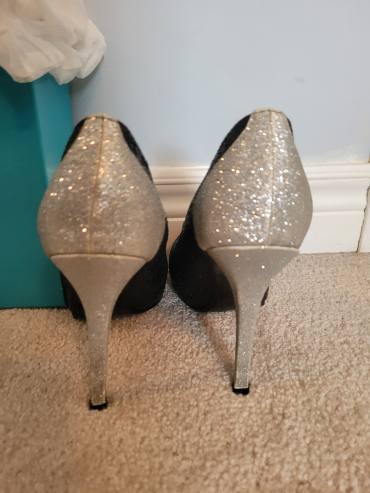 D2 By Dikuza Miley Black and Silver Heels - Size 7 - photo 3