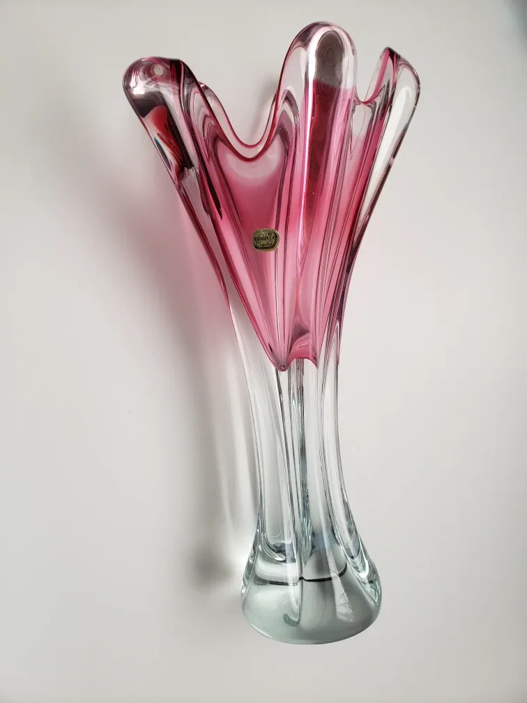 Bohemia Crystal Pink Vase image indicator(2)