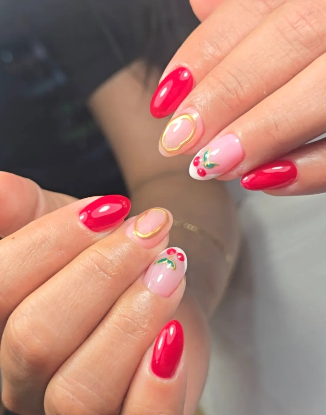 Manicura  y pedicura image indicator(2)