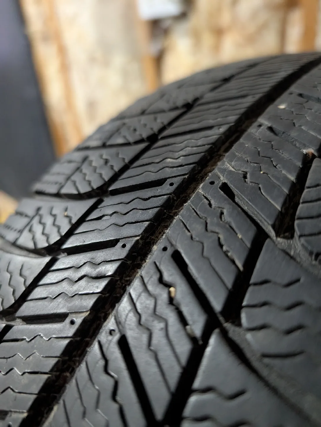 (4)-215/60R16 Winter Tires On Steel Rims Off 2005 Honda Accord image indicator(2)