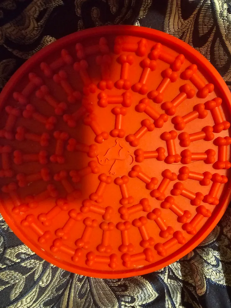 mudbuster with lick mat image indicator(2)