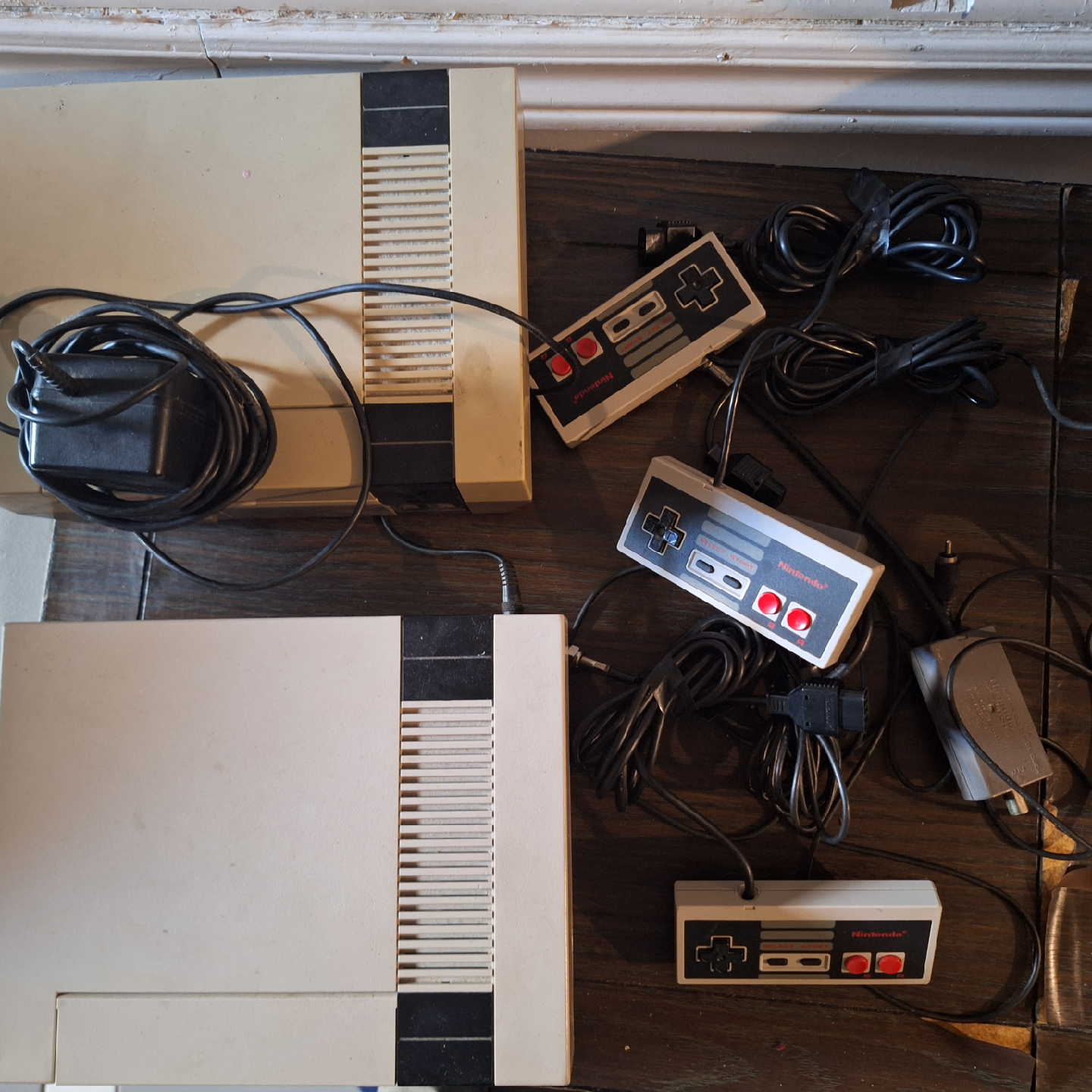 Nintendo Entertainment System (NES) Consoles & Controllers - photo 3