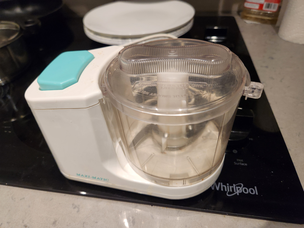 Maxi-Matic Mini Food Processor - photo 2
