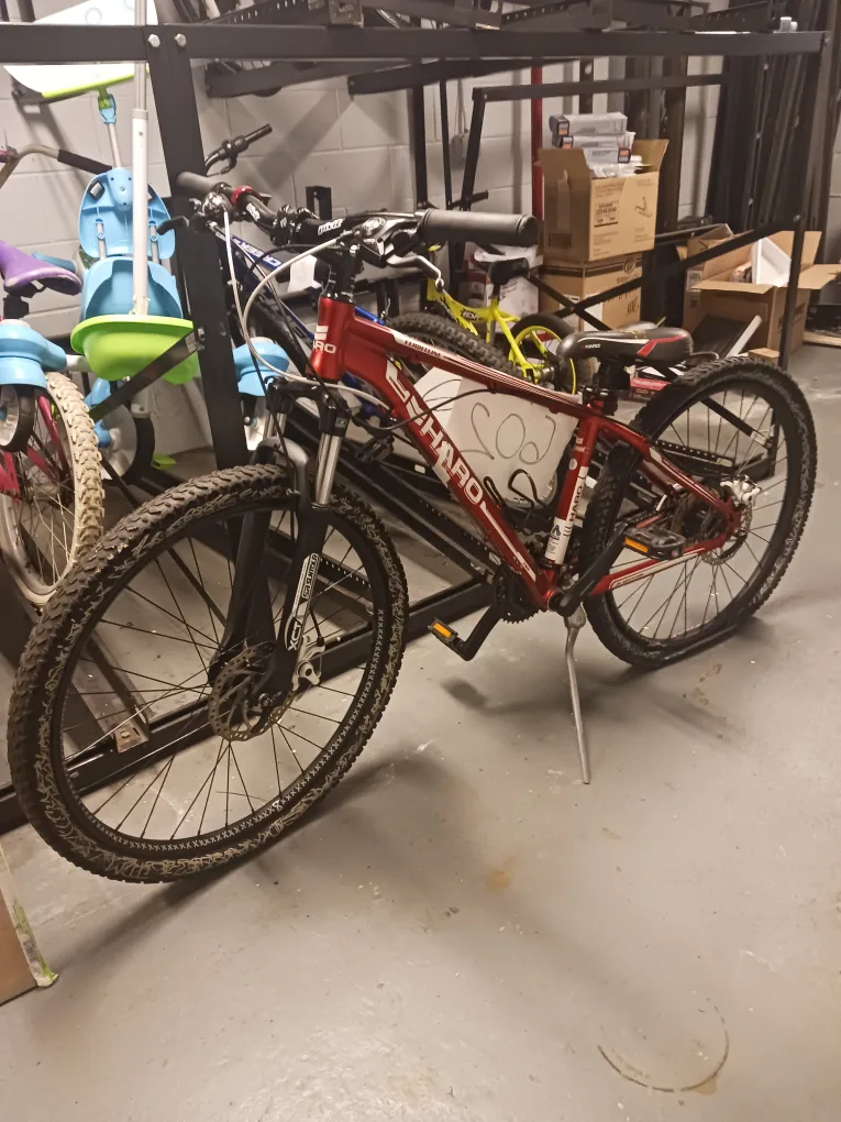 🚲 Red MTB 2013 Haro Flightline Sport - Wheel Art(Flat Tire) thumbnail