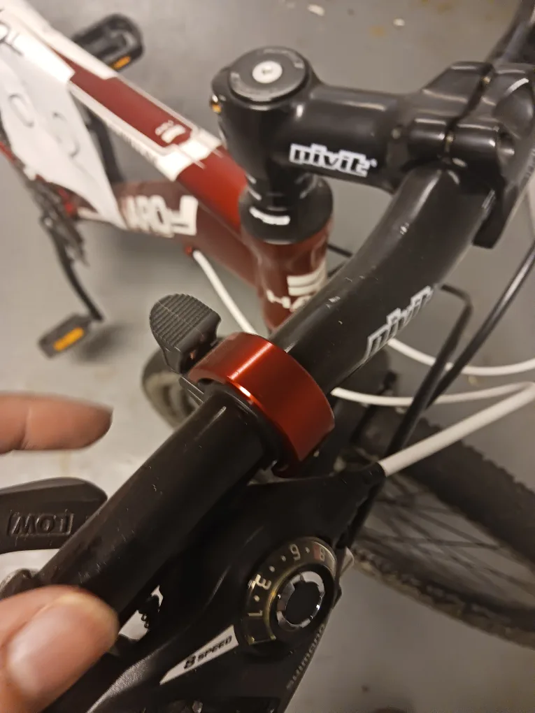 🚲 Red MTB 2013 Haro Flightline Sport - Wheel Art(Flat Tire) image indicator(3)