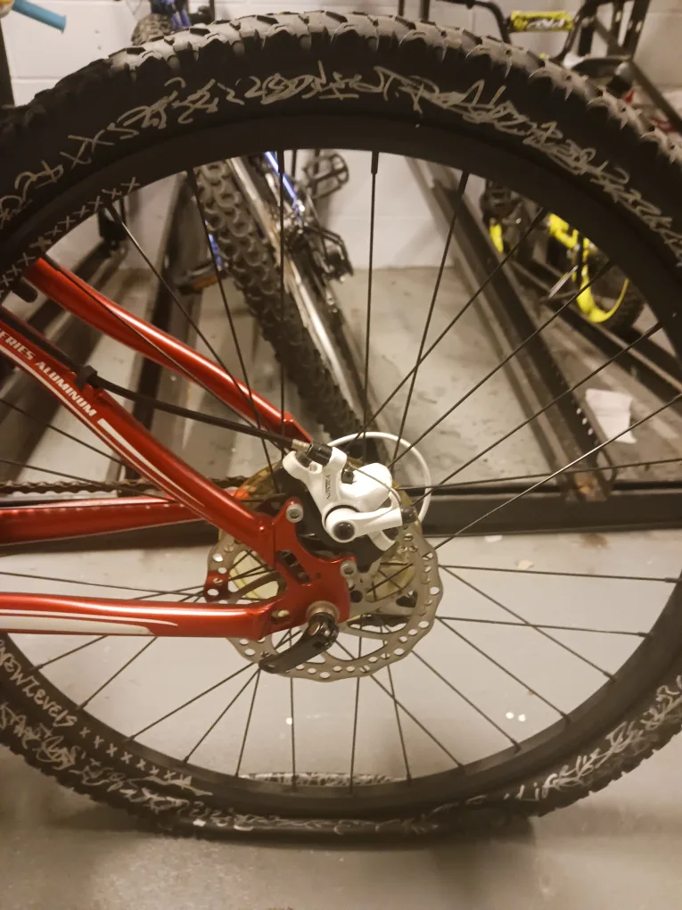 🚲 Red MTB 2013 Haro Flightline Sport - Wheel Art(Flat Tire) image indicator(6)