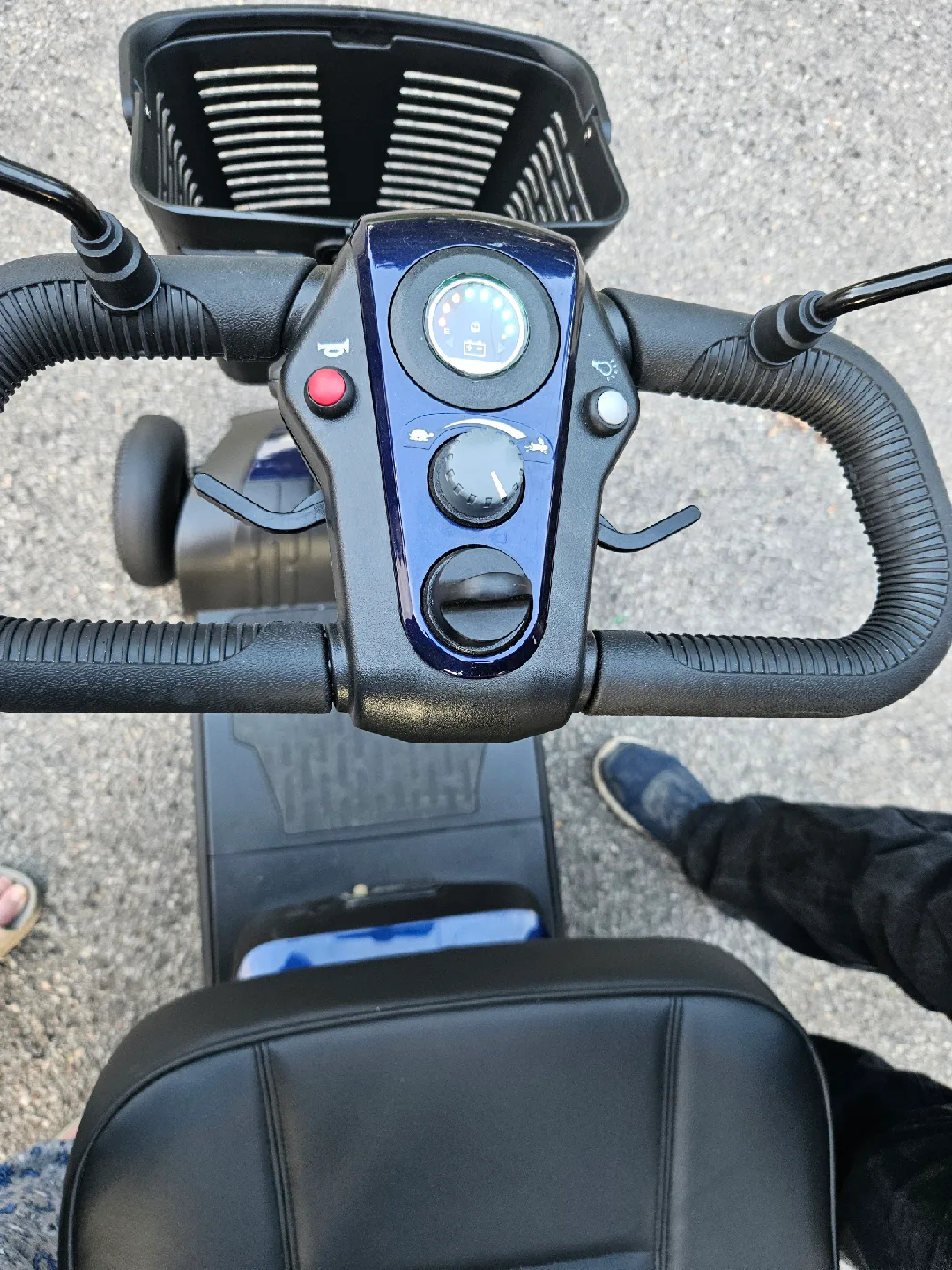 Foxtr1 4 Wheel Mobility Scooter image indicator(2)