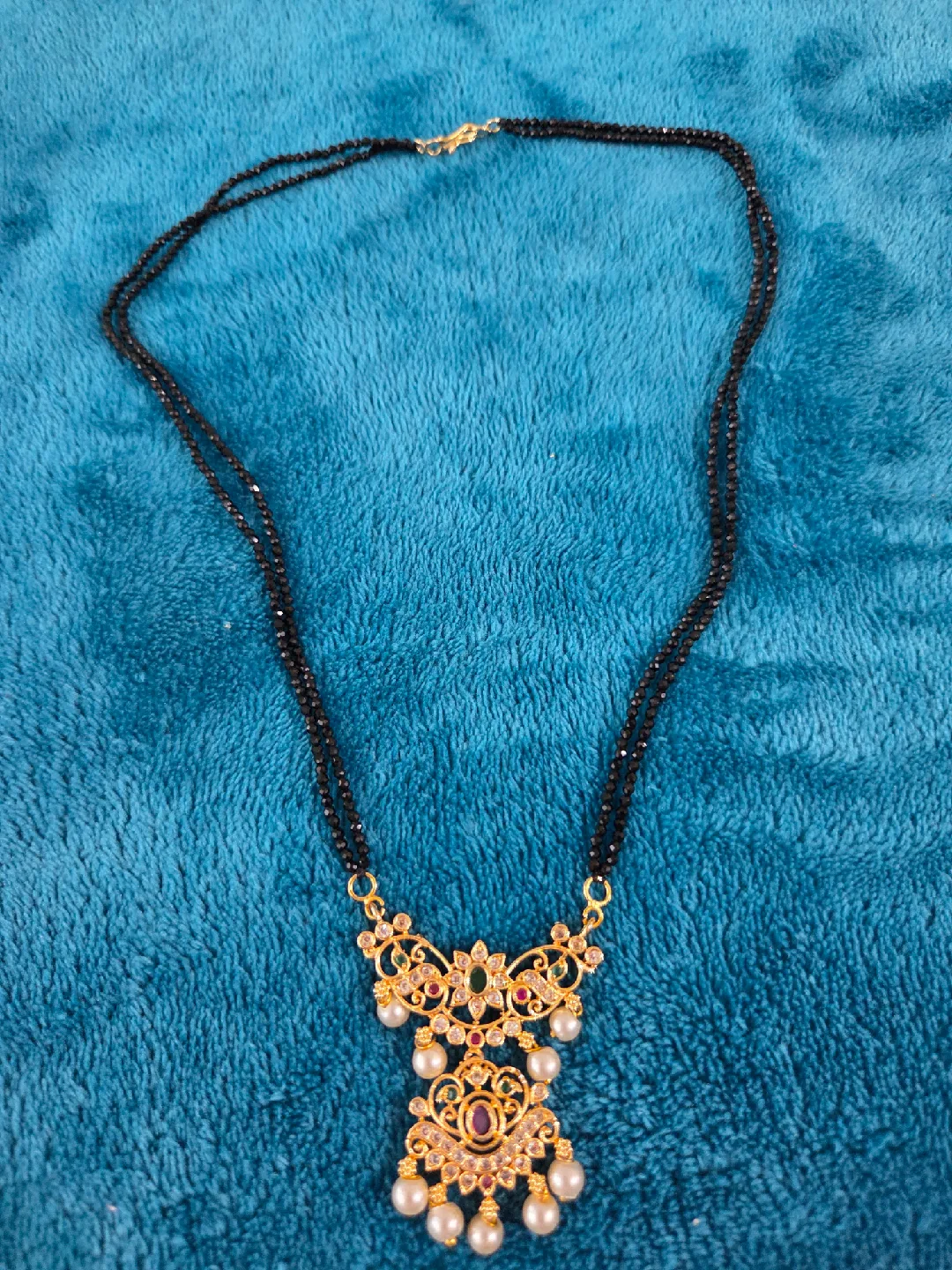 Black Beaded Gold-Tone Necklace with Pearls thumbnail