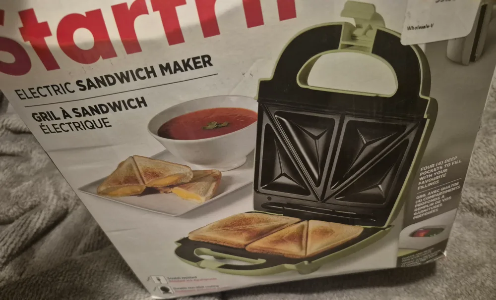 Starfrit Electric Sandwich Maker - Like New! image indicator(4)