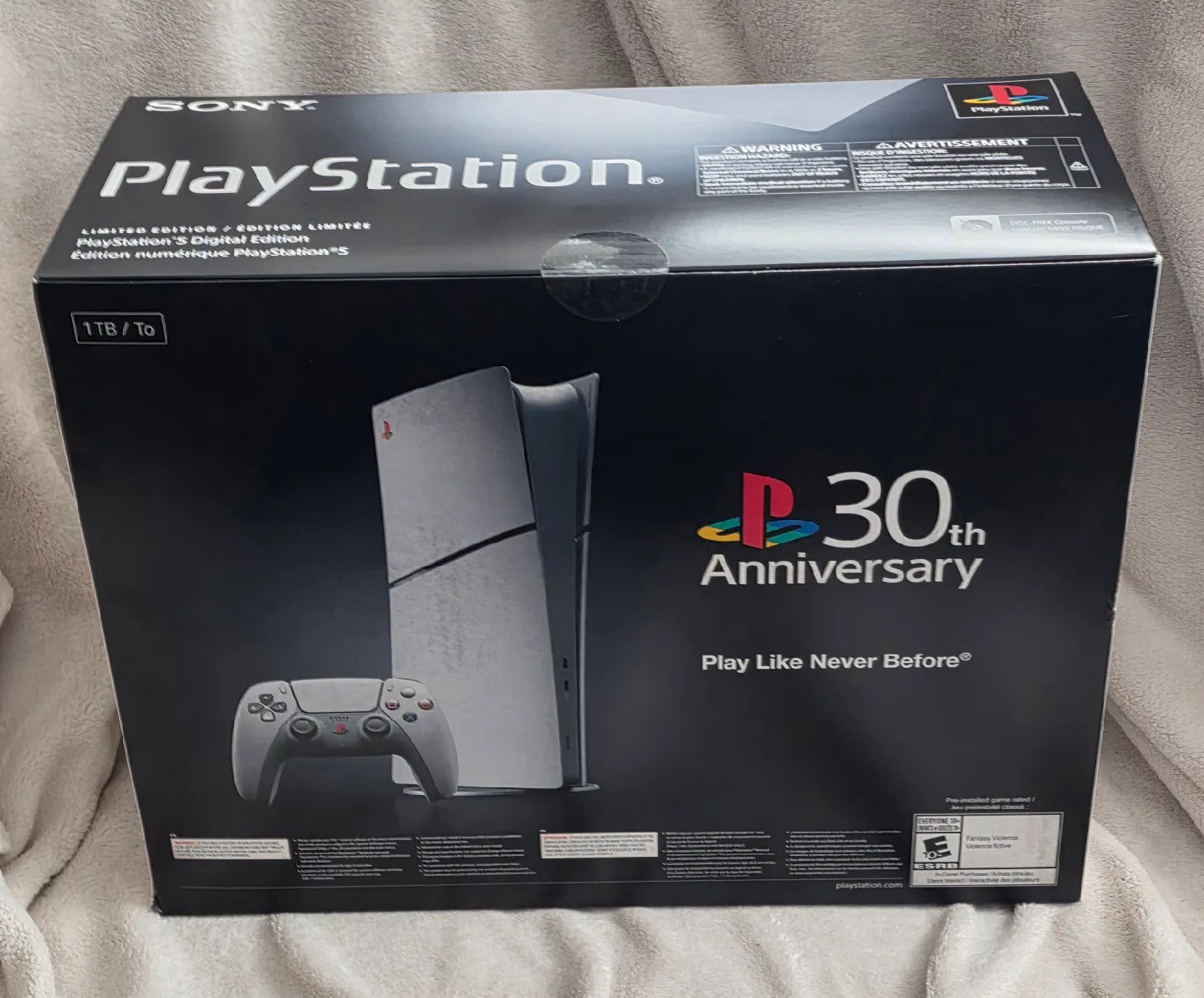 PS5 30th Anniversary console digital edition image indicator(6)