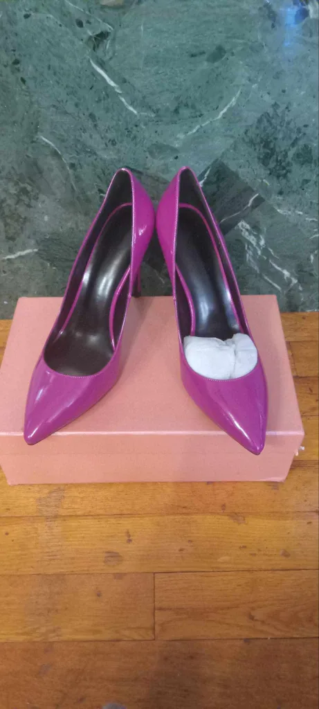Pretty Purple Heels thumbnail