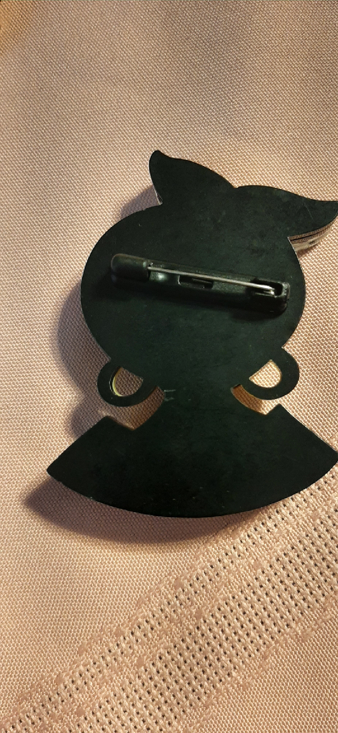 Cute Girl with Sunglasses Brooch - photo 2
