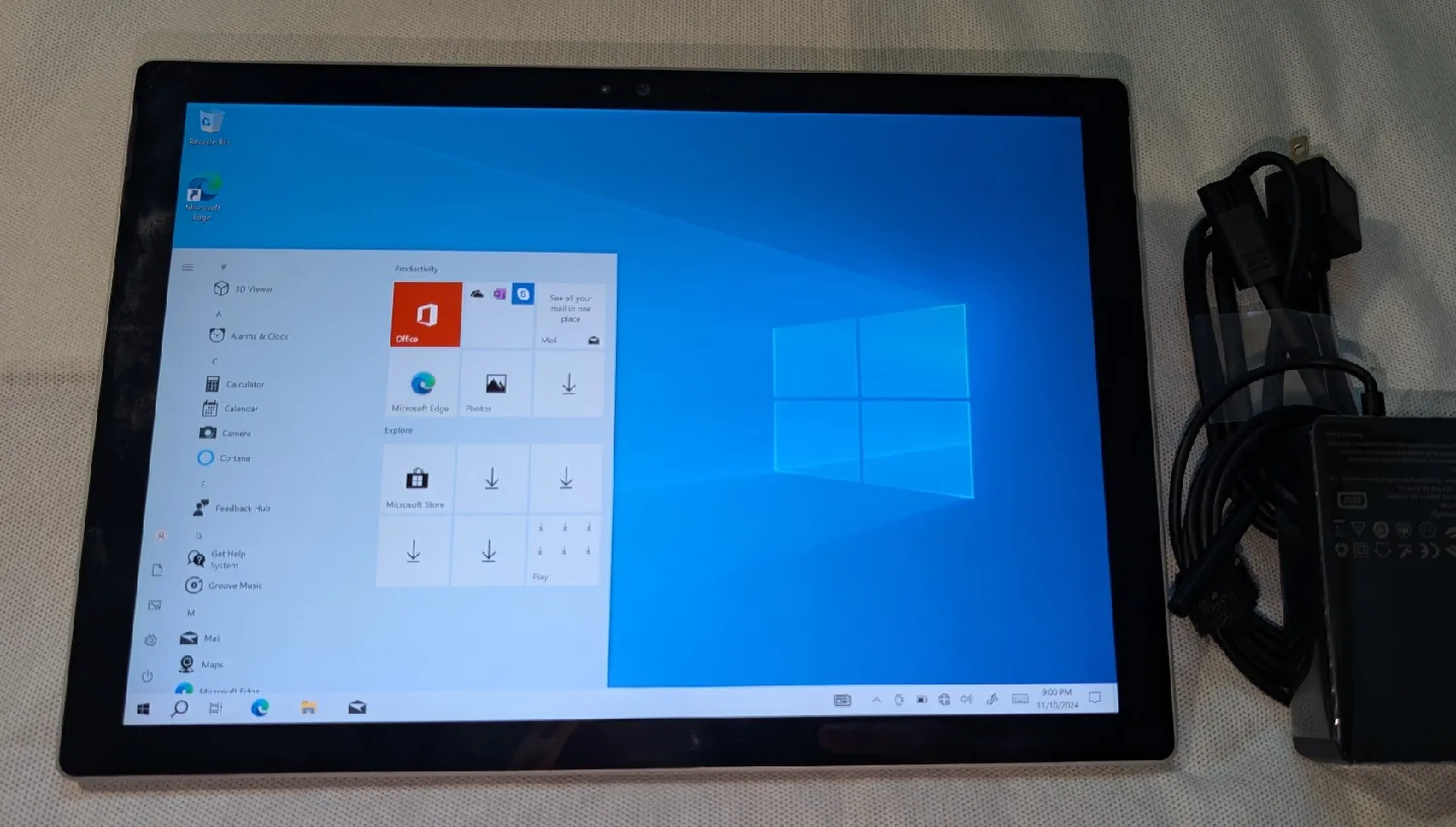 MICROSOFT SURFACE PRO 4 WINDOWS TABLET i7 256GB 8GB RAM