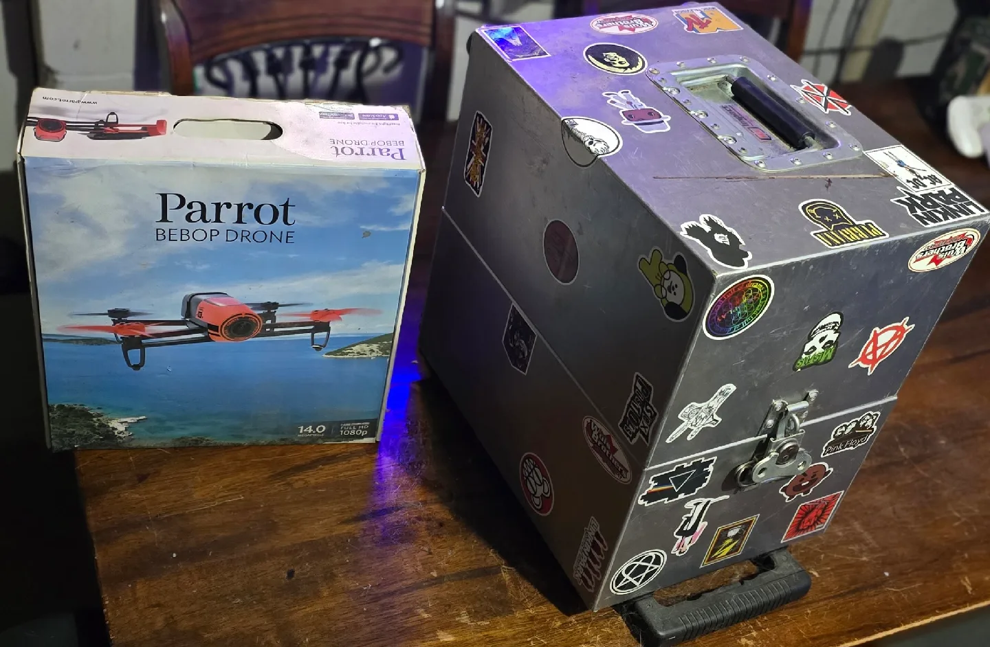2 Parrot Bebop Drones  with Accessories image indicator(5)