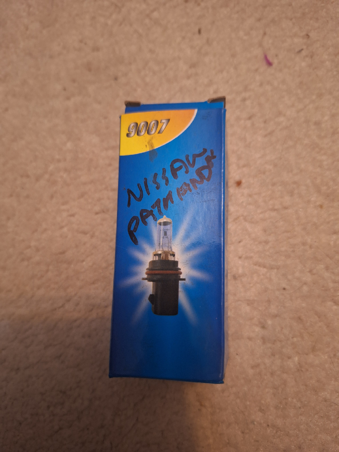 NEW Super White 12V 100/80W Car Bulb (x6)💡