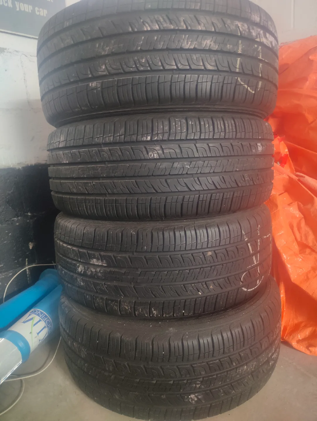 Goodyear Assurance Tires 235/55R17 99H All seasons thumbnail