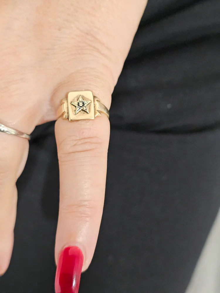 10k Gold Ring size 5 image indicator(3)