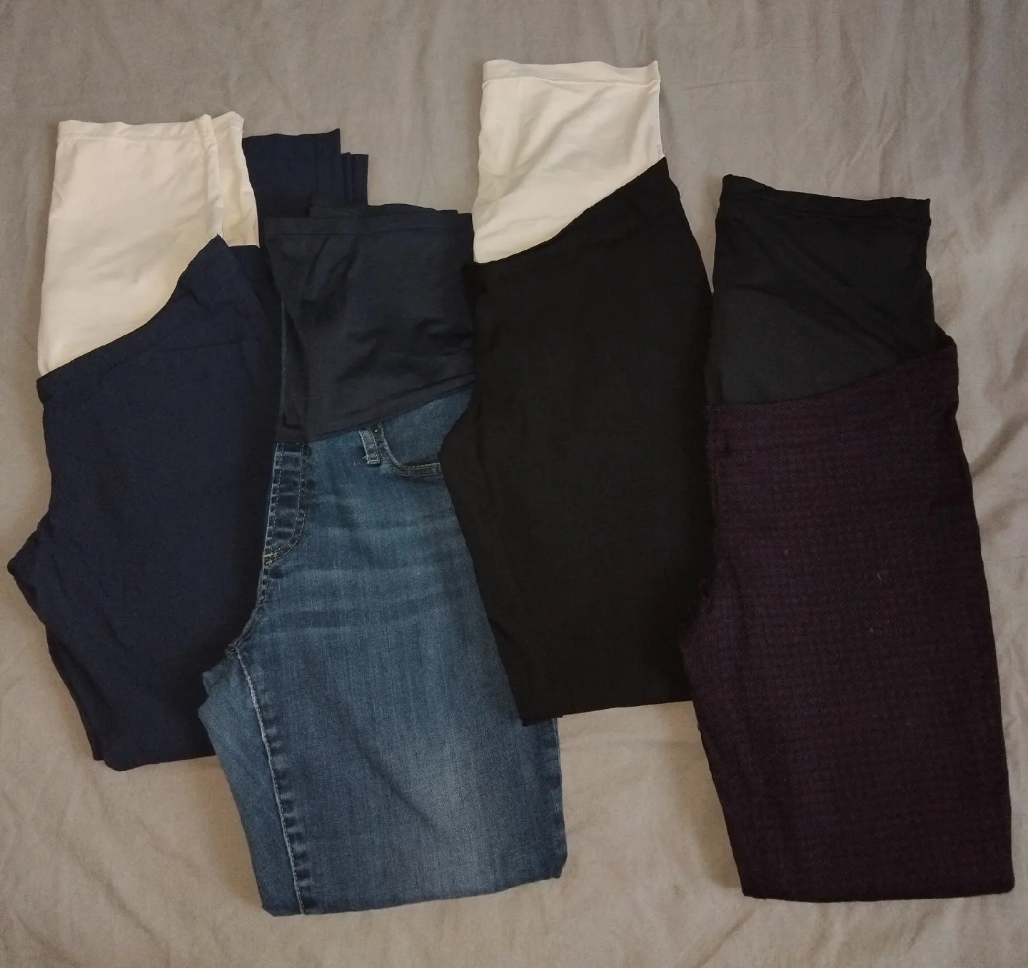 Maternity pants Medium thumbnail