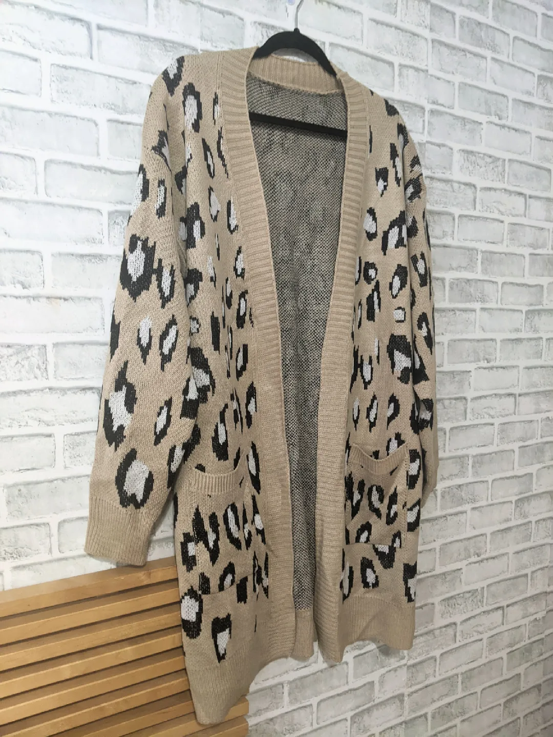 Leopard Print Cardigan - Beige (New) image indicator(3)