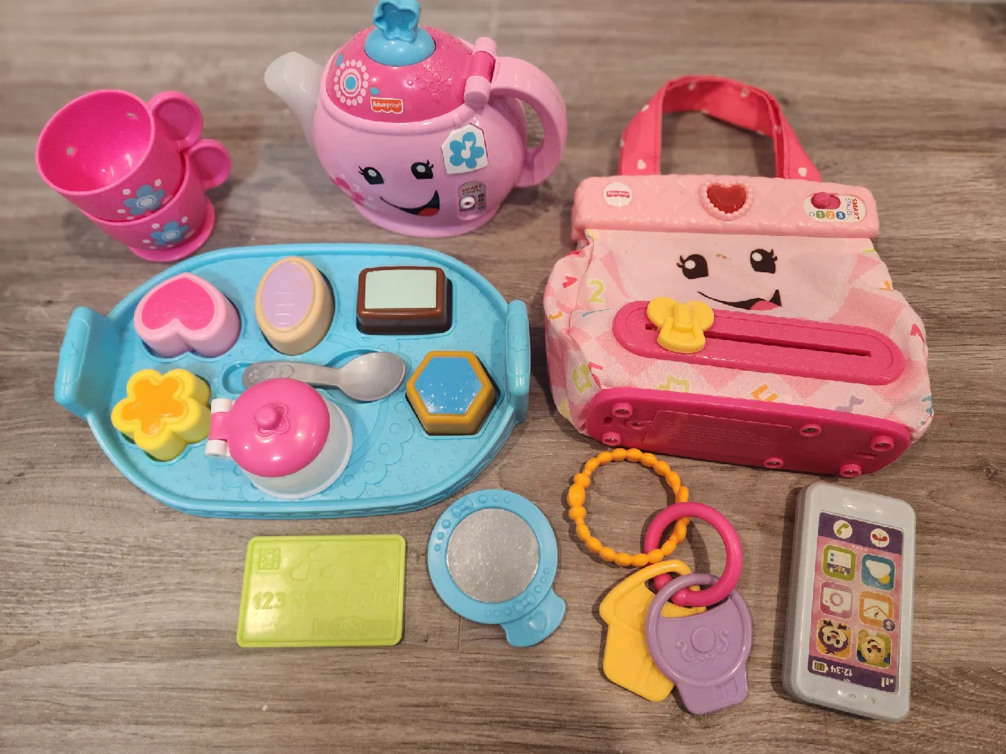 2 Fisher-Price playsets thumbnail