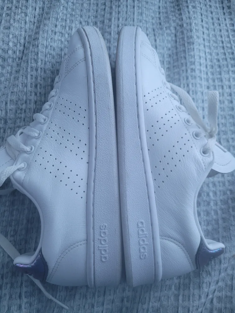 Adidas Grand Court White Shoes - Woman's Size 8.5 image indicator(2)